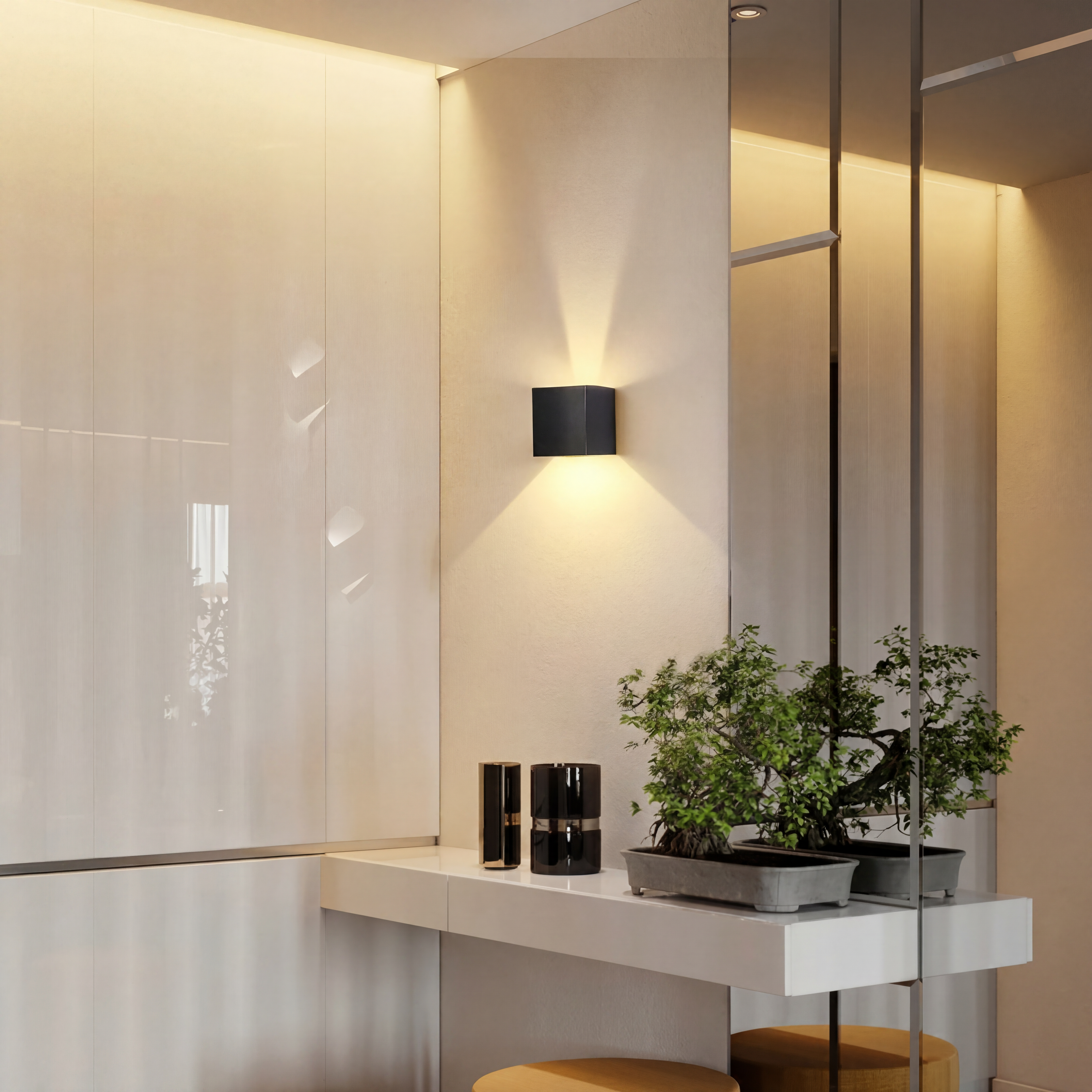 Square wall lamp
